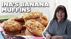 I saw ina garten prepare this on the barefoot contessa show on food network. Barefoot Contessa S 5 Star Banana Crunch Muffins Food Network Youtube