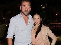 Born on july 12 in the year 1981, adriana lima is a brazilian born actress and model who is known for being a victoria's secret angel, from 1999 to the year 2018. Adriana Lima And Marko Jaric Split Abc News