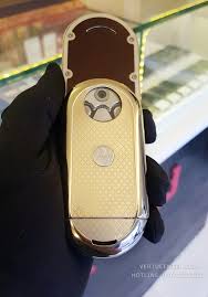 motorola aura diamond gold