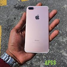 APSS - USED APPLE IPHONE 7 PLUS ROSE GOLD, EXCELLENT CONDITION, 32GB,  FACTORY UNLOCKED, USB & CHARGER. $2800 CALL/ TEXT/ WHATSAPP 710-8058 WE  BUY/ SELL / TRADE