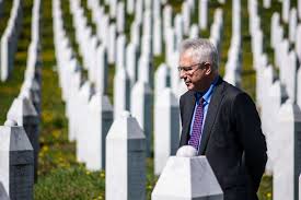 Ambasador Murphy: Mladić and Karadžić are not war heroes, they are war  criminals | Avaz