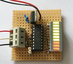 The lm3914 is a linear 10 led meter chip, the lm3915 is a 3 db per step 10 led meter chip and the lm3916 is a 10 led vu meter chip. Lm3914 Wikipedia
