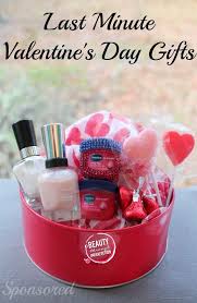 Ready to buy that special someone a little special something, but not really sure what to gift them? Last Minute Valentine S Gift Ideas Beauty Through Imperfection Cute Valentines Day Gifts Valentine Gifts For Mom Cheap Valentines Gifts