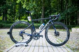 This is further exampled with alaphilippe's use of shimano xtr mountain bike disc brake rotors, which are 10 grams lighter. Bikes Of The Tour De France Julian Alaphillipe S S Works Tarmac Disc Cyclist