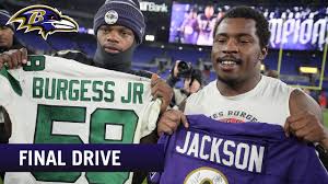 Ravens qb lamar jackson tumbles over a parked jet ski but avoids injury while playing football on the beach. Jets Players Lined Up For Lamar Jackson S Jersey Swap Ravens Final Drive Youtube