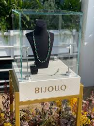 jewelry display stand in dubai abu
