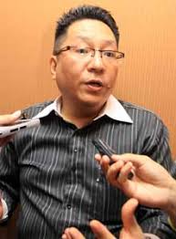 Kuching Chinese General Chamber of Commerce and Industry (KCGCCI) deputy secretary-general Datuk Wee Hong Seng said many private companies were already ... - B0748