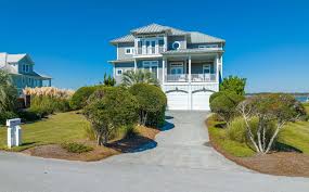 luxury homes in north topsail