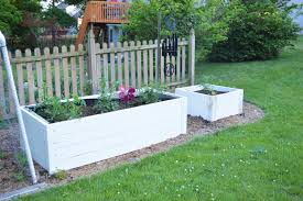new upcycled diy raised garden beds