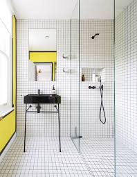 But often the existing room can't be extended and good design choices need to be made to make a small bathroom look bigger. How To Make A Small Bathroom Look Big Urdesignmag