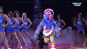 Meet chuck, the la clippers mascot! Clippers Unveil New Mascot Chuck The Condor Youtube
