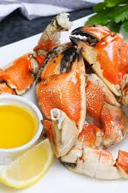Fill a large and high pan with tap water and add 2 teaspoons of the old bay® seasoning (1 tablespoon), garlic (1 clove), and bay leaf (2). Crab Claws With Lemon Butter Sauce Tipbuzz