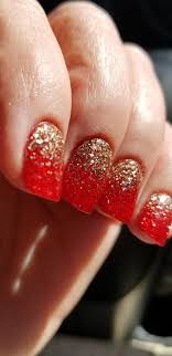 From sparkling glitter and bright colours to muted tones and natural shades, our acrylic nail. Christmas Nails Holiday Nails Winter Nails Red And Gold Glitter Nails Red And Gold Acrylic Nails R Red And Gold Nails Red Nails Glitter Gold Glitter Nails