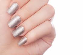 27 gorgeous silver nail designs for a