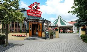 The outlet center is merely 30 minutes. Ladich S Steak House Parndorf The Original Since 1997 Menu Preise Restaurant Bewertungen Tripadvisor