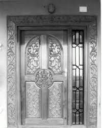traditional main door