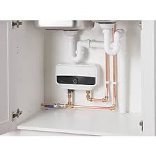 They are trendy, compact in design, highly portable, and pack all the punch to fulfill your a few water heaters required additional hard wiring or plumbing and electrical work.it is best to hire an electrician or plumber for installing complex models. Ariston Aures Electric Instant Water Heater 9 5kw Water Heaters Screwfix Com