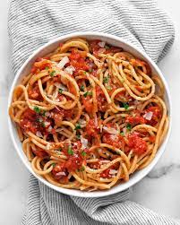 fresh tomato sauce with roma tomatoes