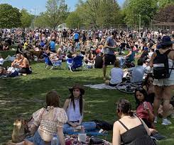 Trinity bellwoods park map by googlemaps engine: Dangerous And Selfish City Officials Outraged Over Massive Crowds At Trinity Bellwoods 680 News