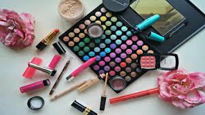 makeup kit 700 र पय स भ कम क मत