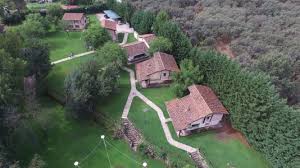 The country house is 3.1 miles from a wide variety of bars, restaurants and supermarkets can be found in the village of arenas de san pedro. Esencia De Gredos Arenas De San Pedro Avila Espana Casas Rurales Apartamentos Rurales Y Hoteles En Espana Y Portugal
