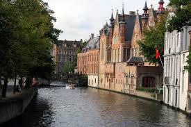 Exploring The History And The Offbeat In Bruges While Avoiding The
