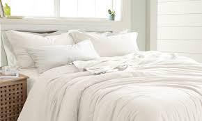 How To Buy A Good Down Comforter Overstock Com Tips Ideas