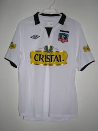 Jun 23, 2021 · a police officer who was one of three people killed in a shooting at a suburban denver shopping district was ambushed by a suspect who had previously expressed hatred toward police, authorities. Colo Colo Home Camiseta De Futbol 2013 Sponsored By Cristal