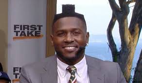 You should go with natural hair colors, and messy hairstyles like beachy waves if you want to look stylish. Antonio Brown New Haircut Haircuts You Ll Be Asking For In 2020