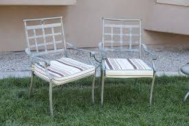 paint outdoor chairs with spray paint