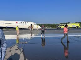 delta plane lands safely at charlotte