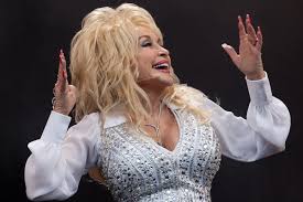 In a conversation with fellow country singer gabby barrett, parton, 74, gave advice to the newlywed and expectant mother. Dolly Parton Carl Dean Country S Greatest Love Stories