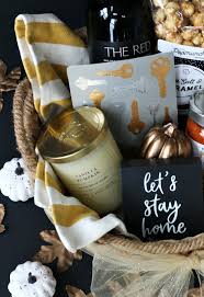 simple housewarming gift basket