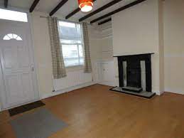 2 Bedroom Terraced House For In