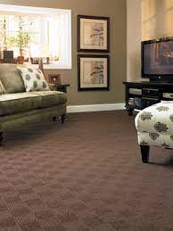 75 carpeted living room with a tv stand