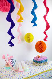 party streamers diy party decorations