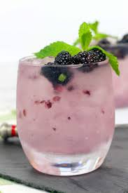 easy blackberry vodka smash recipe
