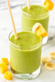 mango smoothie with spinach 4