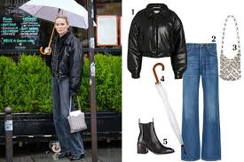 When deciding what to wear on a rainy day, leggings, or dresses worn over tights are always a good option. Rainy Day Outfit Ideas What To Wear When It Rains