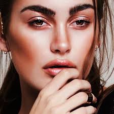 angela popova female makeup artist