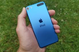 Earlier this week the ipod touch received a modest upgrade, arriving with little fanfare via an apple press release. Apple Ipod 7th Generation Review Still Here For The Non Stre