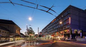 Lausanne gare is 0.3 miles (480 meters) from the city center, and the distance when departing from lausanne, you have various train station options to start your journey from including lausanne, gare. Continental Hotel Lausanne Place De La Gare 2 Lausanne