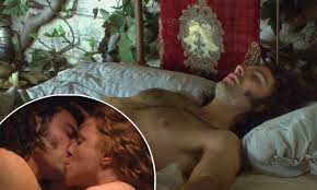 Aidan Turner's sex scene: Poldark star goes NAKED during VERY racy  throwback sex scene | Daily Mail Online