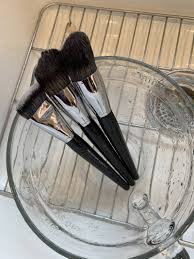 how to clean makeup brushes without