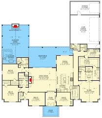 4 Bed Transitional Ranch House Plan