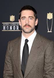 If a picture is worth a thousand words, we only need a few of them to believe aaron rodgers has indeed given his girlfriend destiny newton an engagement busted coverage proves once again that you can't get anything past them as they report rodgers' girlfriend destiny newton was rocking some. Aaron Rodgers And Shailene Woodley Appear To Be Engaged Already Vanity Fair