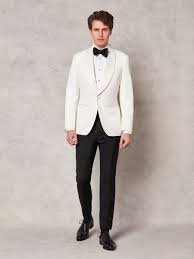 Every fashionable male needs a few formal wear pieces for special occasions, business events and social functions. When Should You Wear A White Dinner Jacket Oscar Hunt