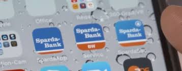 Es gibt unterschiedliche ausführungen mit diversen inkludierten leistungen bzw. Sparda Bank West Und Baden Wurttemberg Wollen In Kurze Apple Pay Anbieten Iphone Ticker De