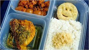 Indonesia merupakan salah satu negara yang kaya akan kulinernya. Daftar Lengkap Menu Dan Harga Makanan Di Kereta Api Coba Nasi Ayam Sambal Goang Tribun Travel