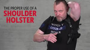 how to use a shoulder holster into the